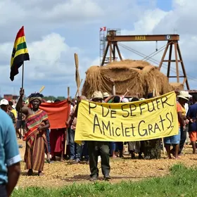 manifestantes indígenas