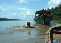 Mulher resgatada no Rio Amazonas